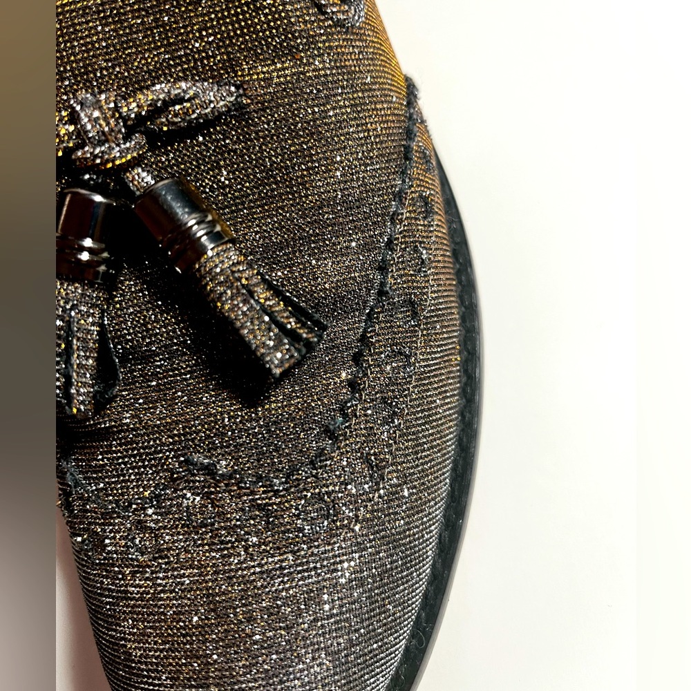 STUART WEITZMAN Women's 'Guy Thing' Metallic Lurex Tassel Slip-ons Loafers 7.5M - Picture 4 of 9